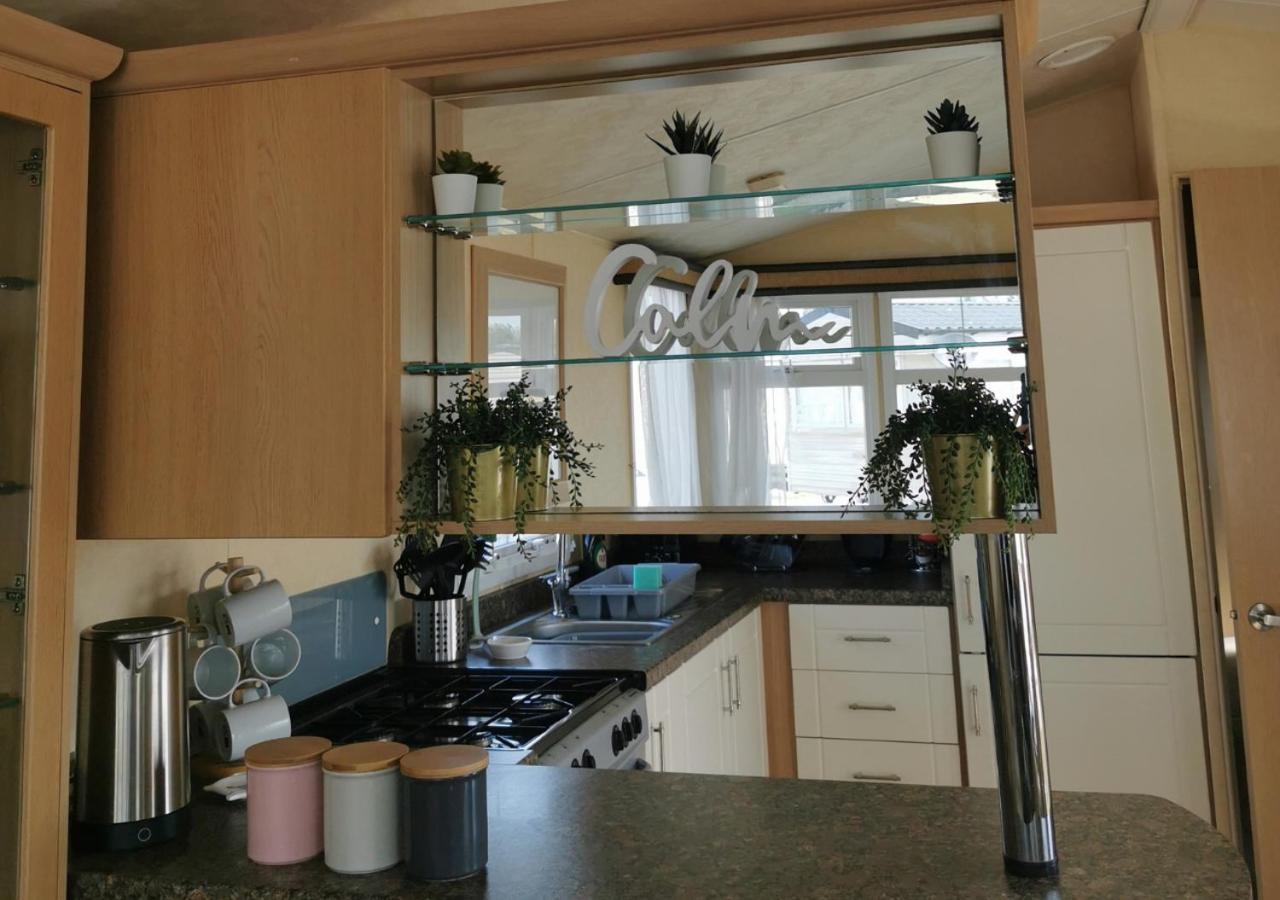 Tranquil 6 Berth Luxury Holiday Home Chichester Buitenkant foto